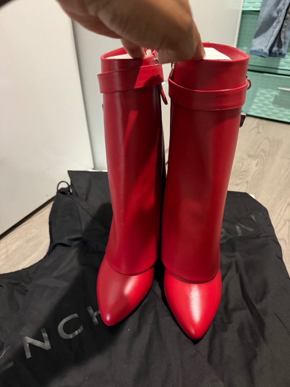Givenchy SHARK BOOT (RED)